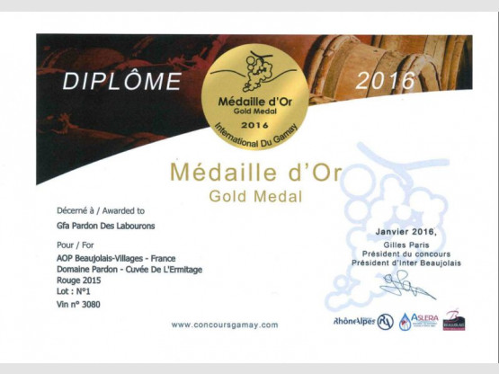 Médaille d'OR pour le Beaujolais-Villages Domaine Pardon 2015 !